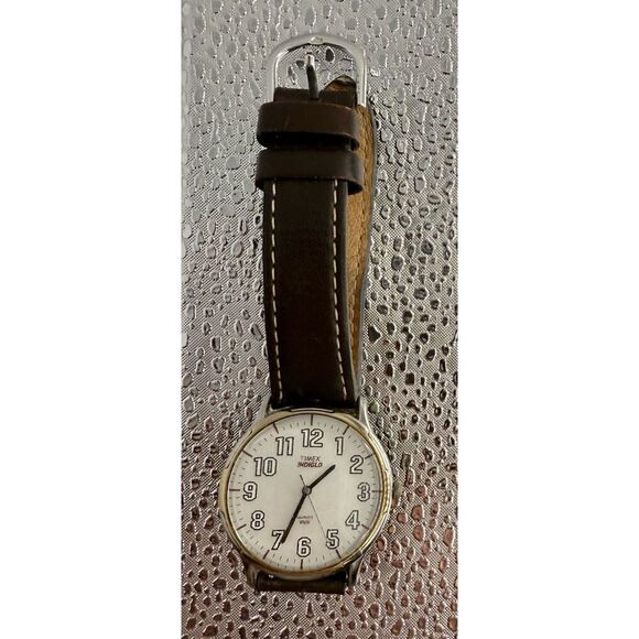 Timex Men’s Indiglo Quartz Wristwatch Water Resistant Stainless Steel - Picture 5 of 10